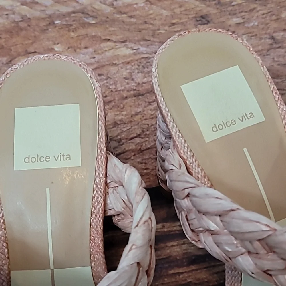 Dolce Vita Paily Raffia Heels - Picture 5 of 12